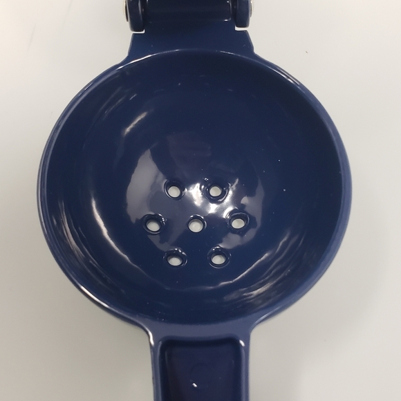 Lemon/Lime Hand Squeezer/Juicer - Picture 6 of 12